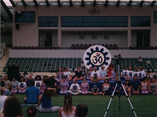 Dia Mundial do Yoga 2003